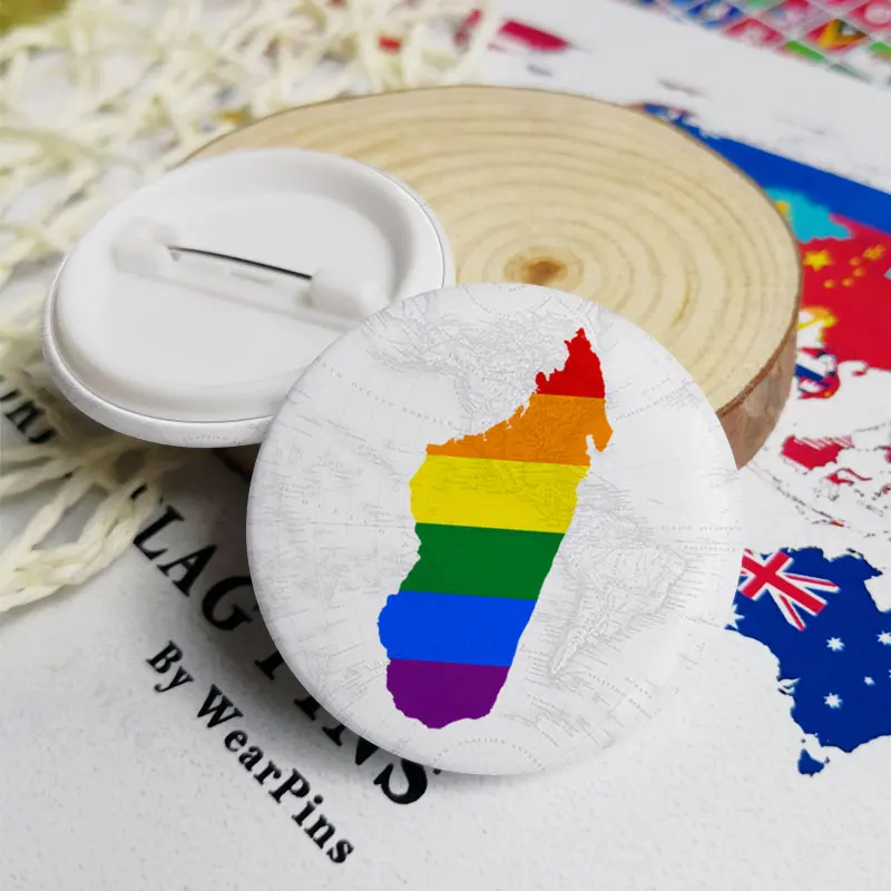 Madagascar Flag Map Tin Button Pins LGBT Gay Rainbow Pride Badges | Украшения и аксессуары