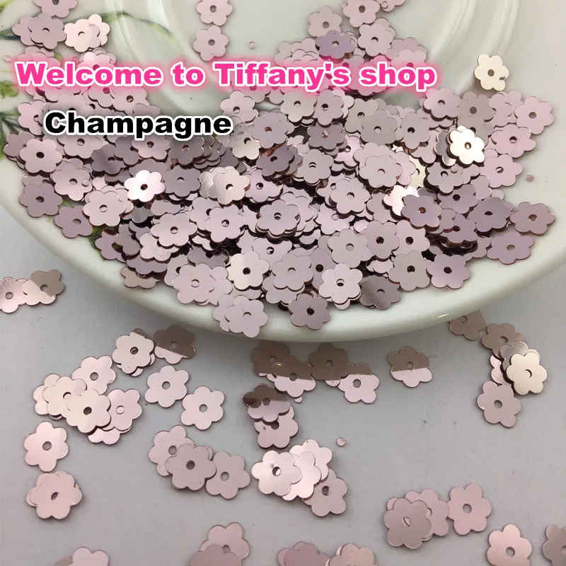 

3000Pcs/Lot 6mm Champagne Paillette Flowers Center Holes Sewing PVC DIY Sewing Materials Loose Sequins
