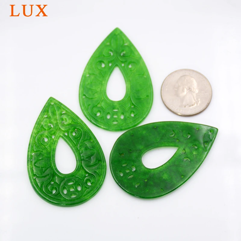 Нефрит резной с отверстиями дизайнерский срез из натурального камня и зеленого
