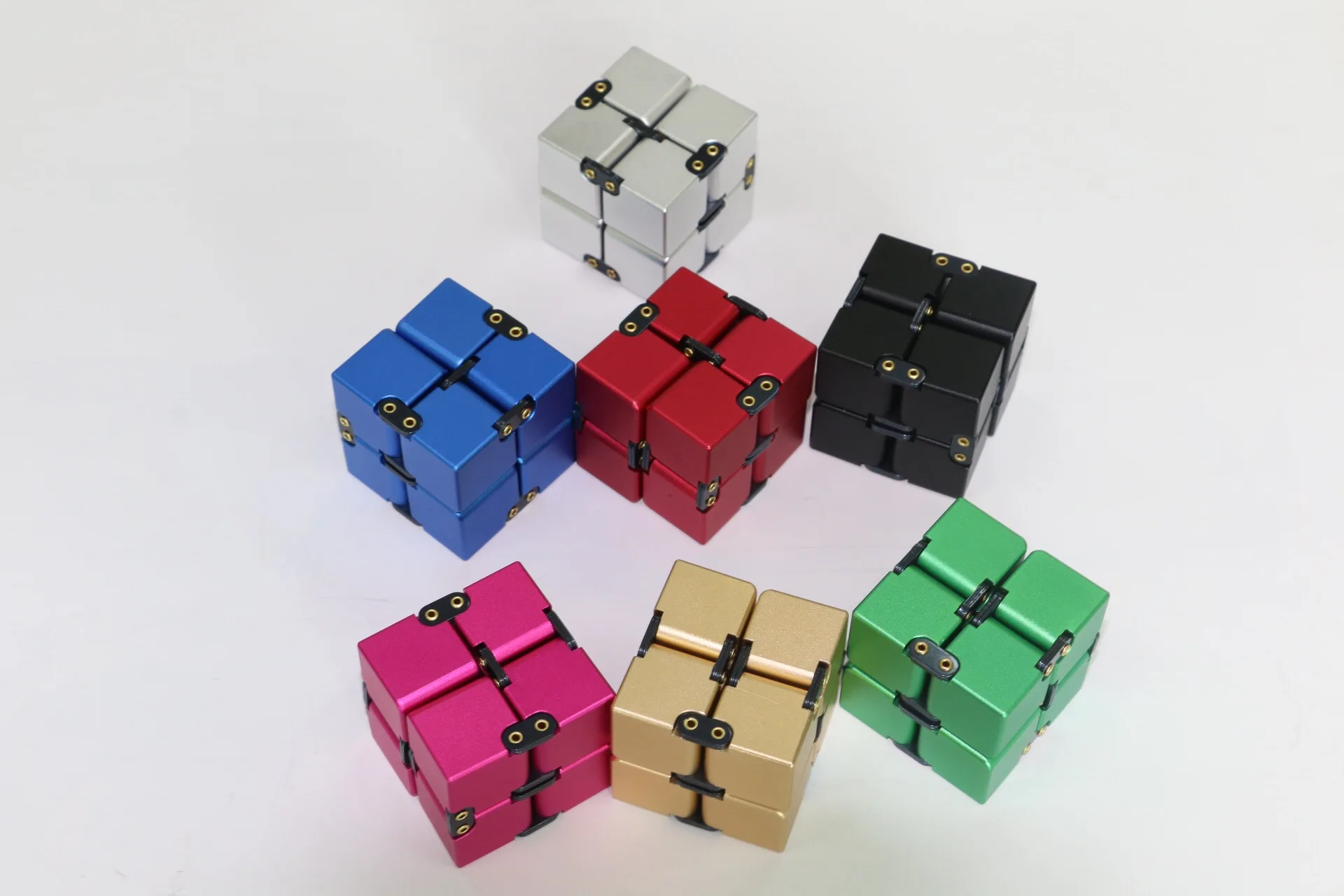Новинка 2019 игрушки из алюминиевого сплава Бесконечность куб антистресс снятие