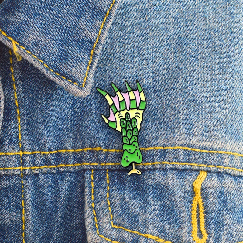 New Arrival Green Scaly Hand With Web Shape Brooch Personality Rock And Roll Punk Style Pins Best Gift For Friend Cute | Украшения и