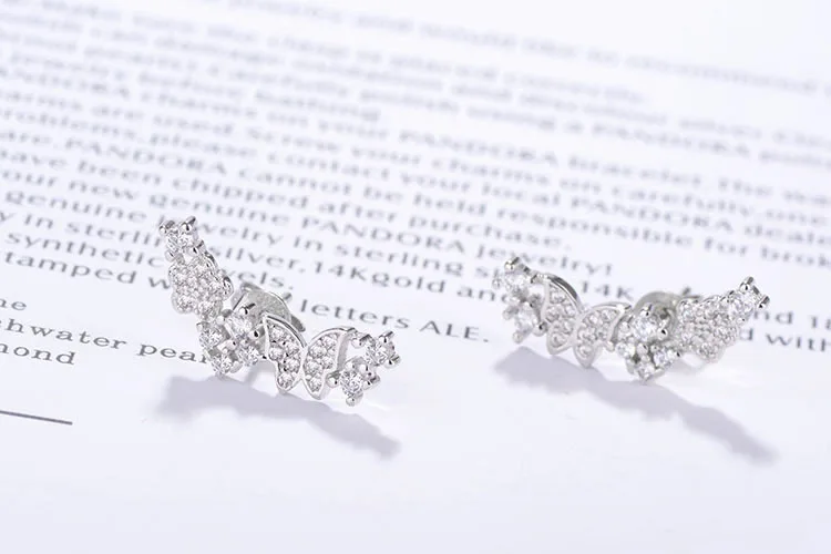 Тодорова нежный кубического циркония с открытыми пальцами и кристальной