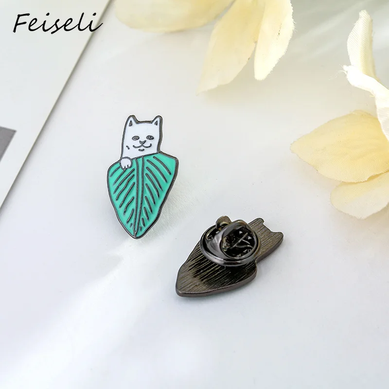 Feiseli Новое поступление эмаль мультфильм Забавный кот брошь металлические листья