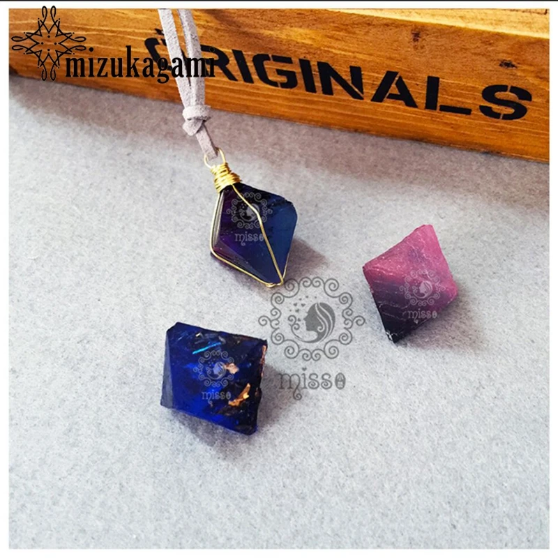 

UV Resin Jewelry Liquid Silicone Mold Crystal Irregular Stone Shape Resin Molds 1PCS For DIY Energy Pendant Necklace Making Mold