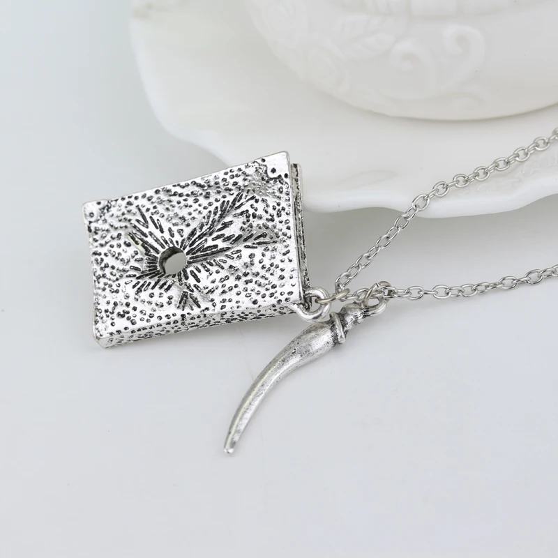 Волшебный фильм искусственное ожерелье базилиск Клык и Том загадка дневник с