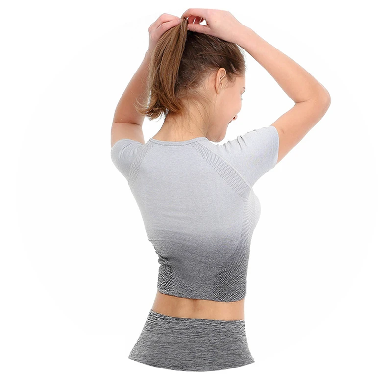 Женская футболка с коротким рукавом и круглым вырезом в винтажном