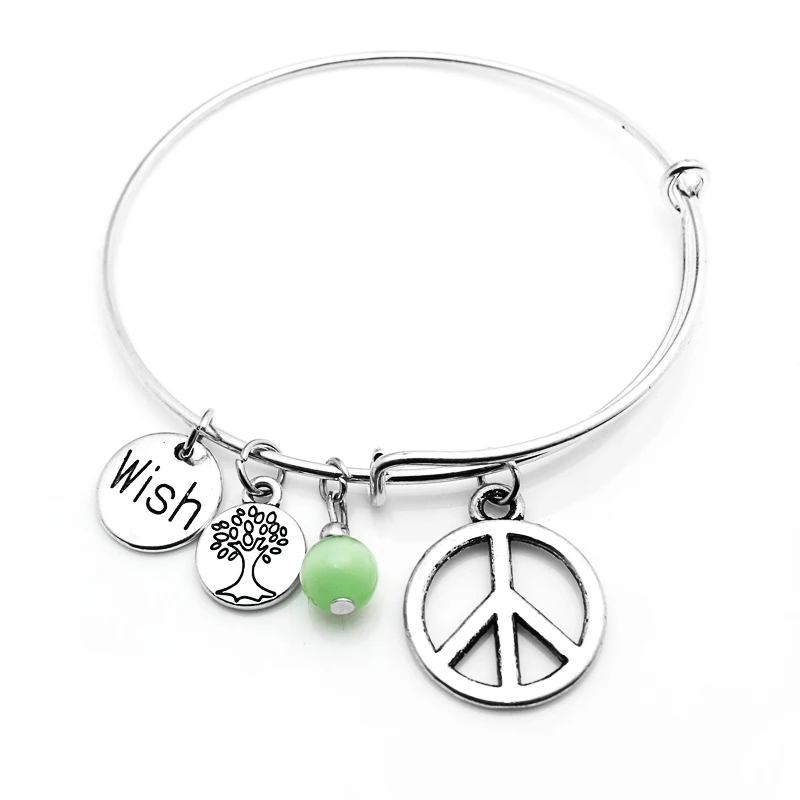 Женский браслет серебристого цвета с подвеской Я люблю тебя | Украшения и