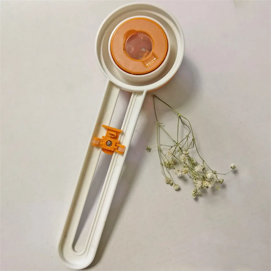 Simple Round Cutter Paper Cutter Shear Knife Model Patchwork Disc Knife Round Paper Clip Card Cutting Machine Office Supplies