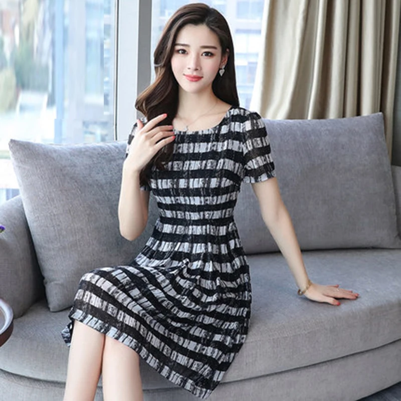 Женское шифоновое платье в полоску стиле ретро с круглым вырезом и коротким
