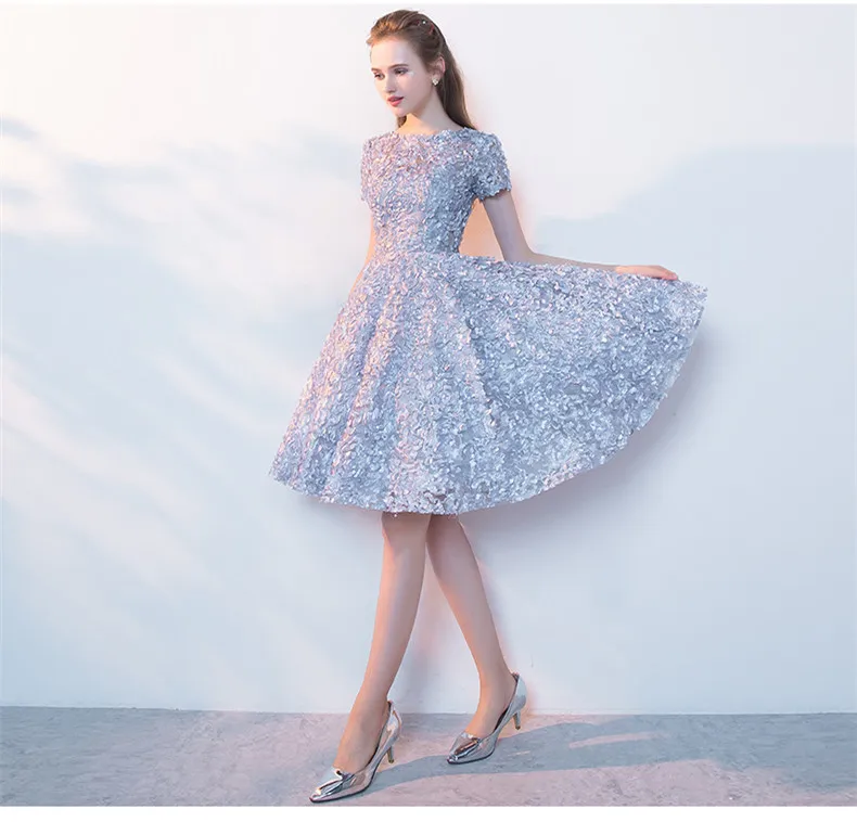 Женское вечернее платье сорие новое серое короткое Кружевное с круглым вырезом и