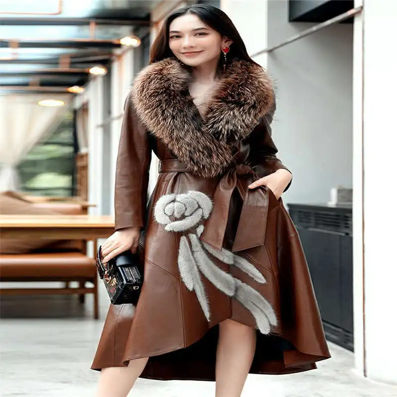 Leather Female 2020 Winter New Leather Long Coat Fashion Slim Big Fox fur Mao Lingjun Green Women's Leather Clothing D324