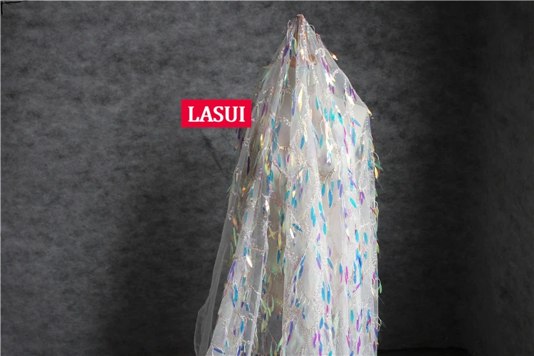 LASUI 1 ярд = 1 лот, 5 цветов, красивая кружевная ткань с кисточками и блестками, волшебное цветное платье с блестками для выступлений, вечернее платье W0096
