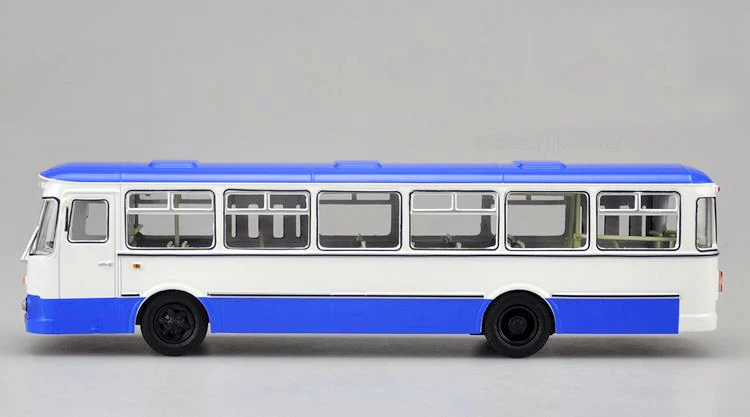 Специальное предложение 1:43 русский автобус 677-м из сплава модель автобуса голубая Коллекционная модель