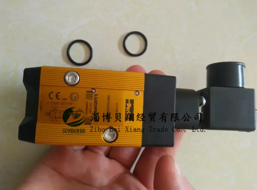 Американский электромагнитный клапан 341N01 8993 4889803D|parker solenoid|parker solenoid valveparker lucifer valve