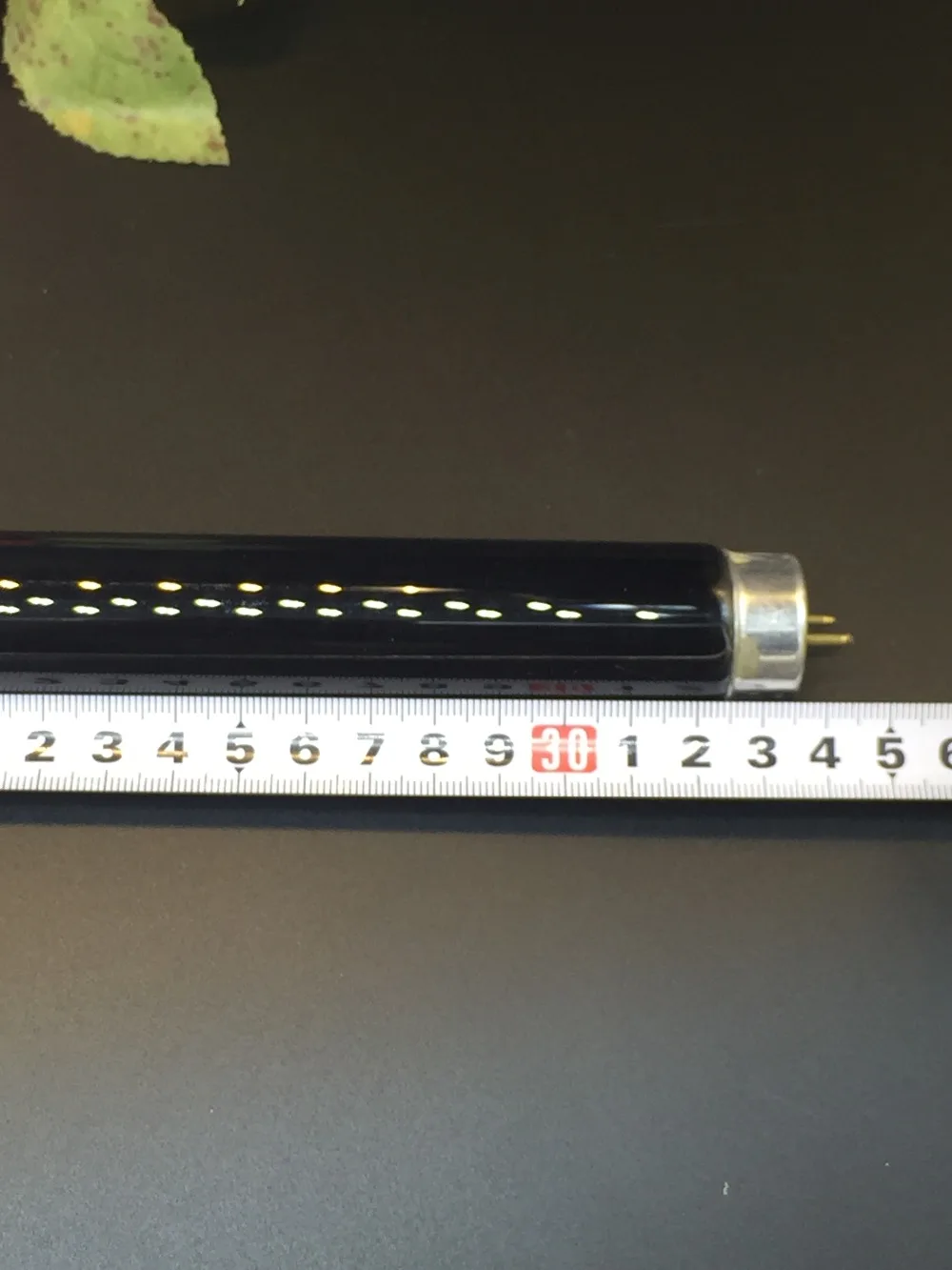 Сменная лампа UV BLB флуоресцентная черного и синего цвета с цоколем UVA длиной 15 Вт 18