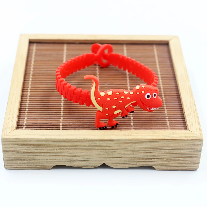 Red Bracelet 3pcs 3, 6, 12 шт. вечерние сувениры для душа ребенка Декор мультфильм Динозавр браслеты из колец для детей день рождения украшения подарки поставки, Q - Цвет: Red Bracelet 3pcs