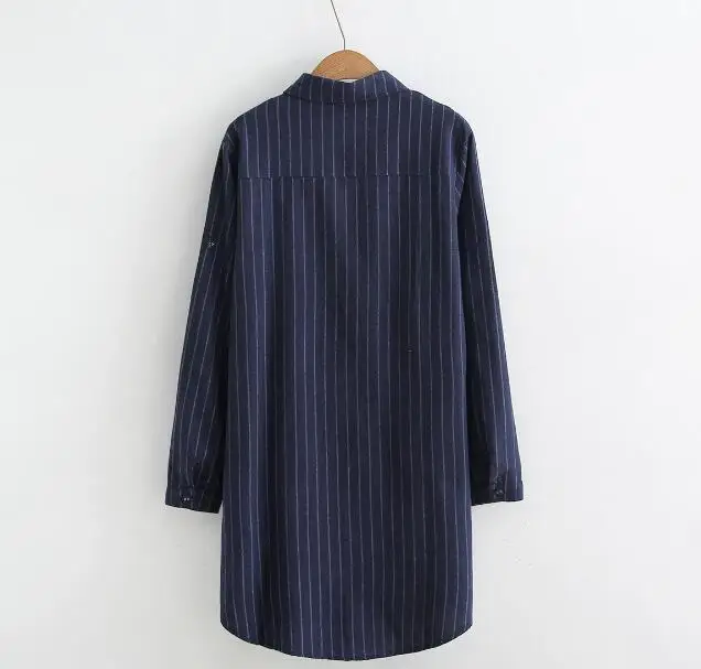 2018 spring cartoon embroidery striped Single-breasted long shirt blouse |