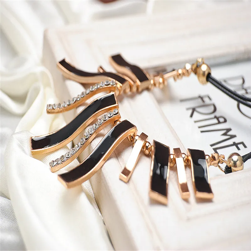 Мода Сплава Ожерелье Носить Песок Серебряной Бумаги Полоса Черное и Белое Масло