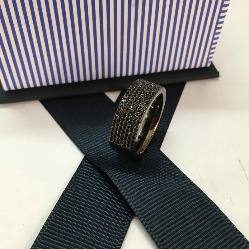 Женское кольцо из серебра 925 пробы с фианитом|Кольца| |