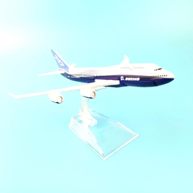 Авиакомпании модель самолета Боинг 747 имитация 16 см сплав Рождественская игрушка