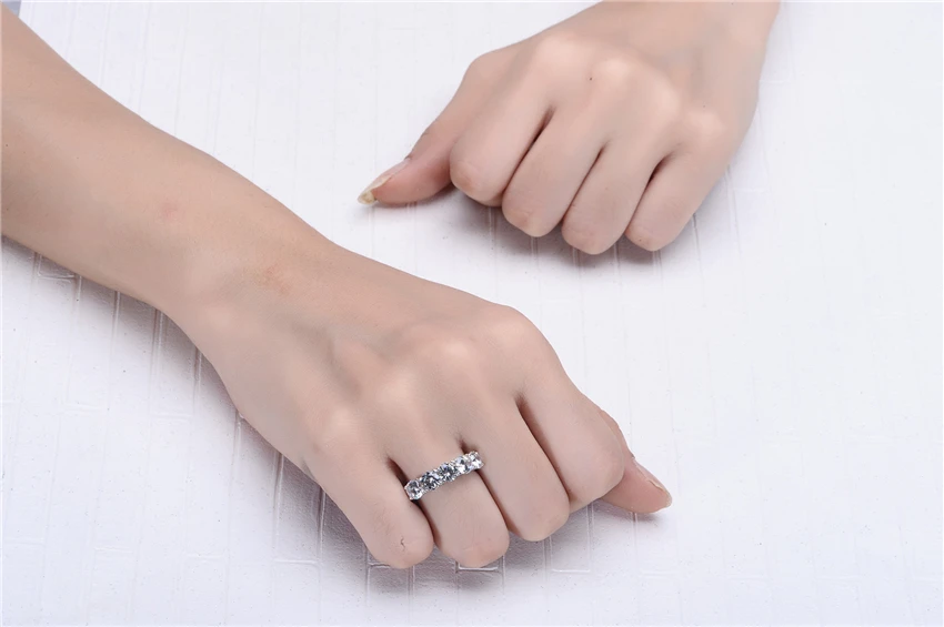 Пять камней 2.5Ct взаимодействие синтетических алмазов кольца, обручальные кольца Твердые стерлингового серебра 925 кольцо белого золота цвет ювелирных изделий