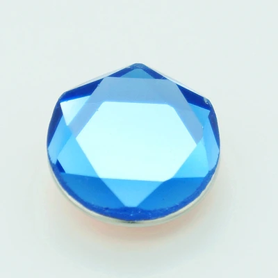 Горячая распродажа 10 шт граненые glass18MM щелкает кнопками Красота яркие отражающие