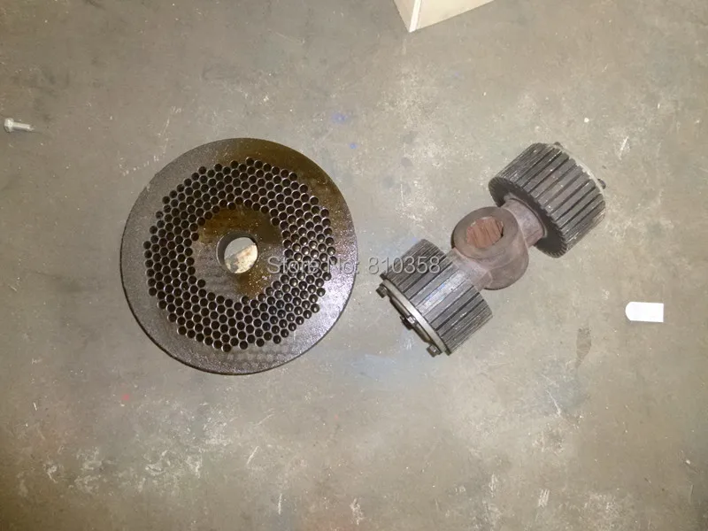 MKL295 flat die wood pellet machine wearing parts-------------roller shaft | Инструменты