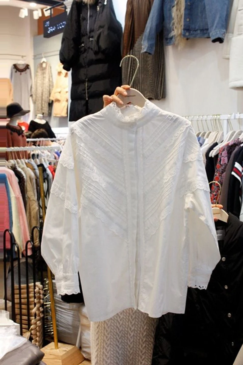 Женская блузка с длинным рукавом и воротником стойкой Neploe белая однобортная