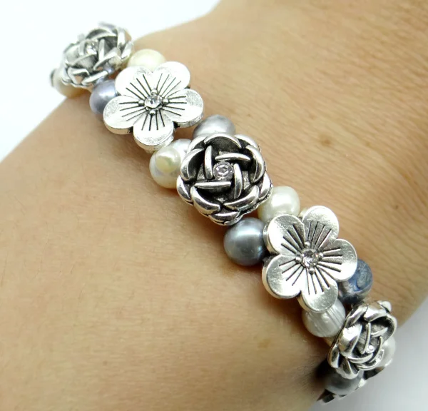 Женский браслет с натуральным жемчугом белый ручной работы из пресноводного
