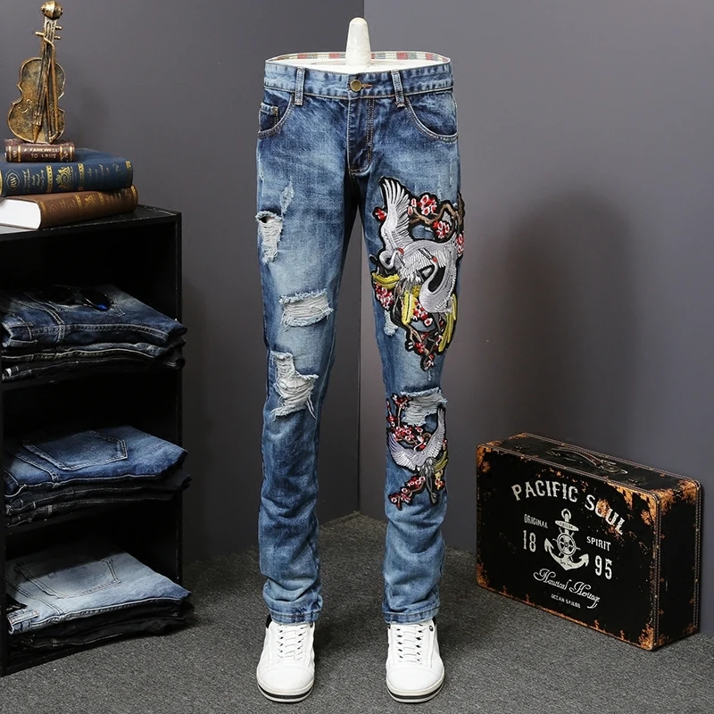 Роскошные Джинсы с вышивкой рваные джинсы мужской Slim Fit прямые джинсовые Для