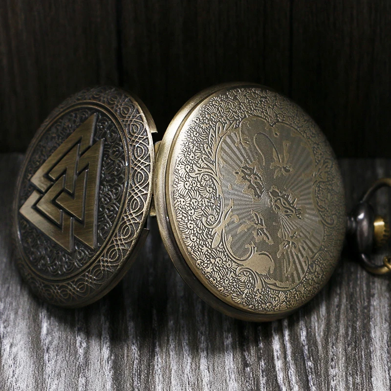 

Vintage Triangle Valknut Norse Vikings Mythology Bronze Quartz Pocket Watch Necklace Chain Three Interlocking Fob Watch Gifts