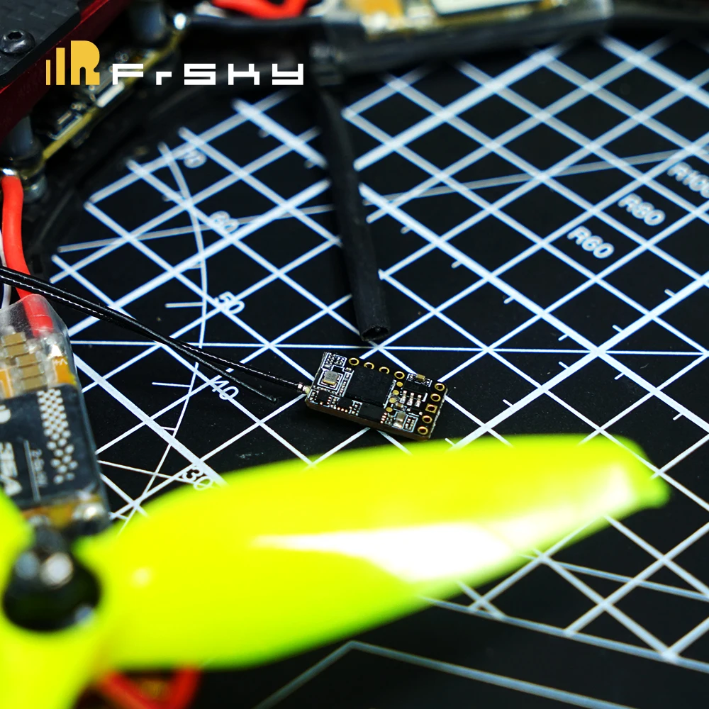 Frsky R9 мм 4/16CH 900 МГц дальний телеметрический приемник с инвертированным выходным