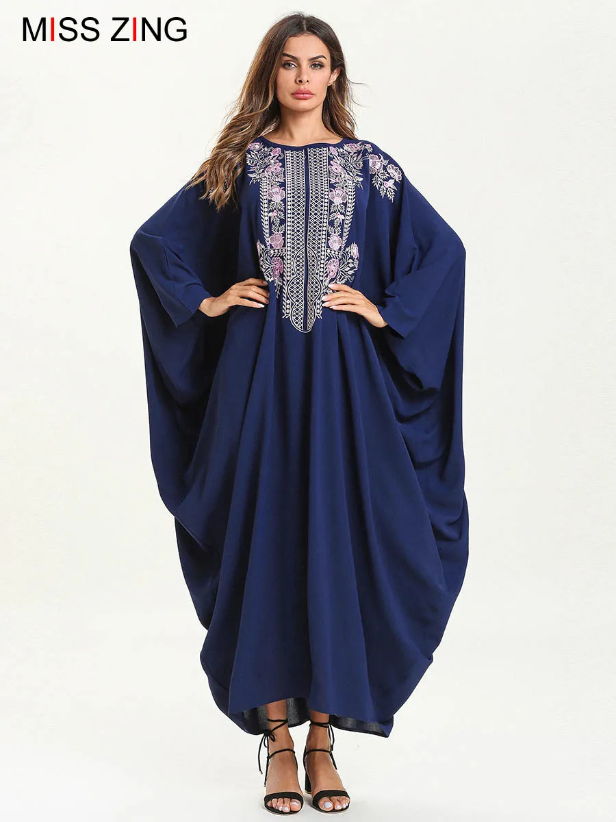 Ethnic Embroidery Muslim Abaya Women Bat Sleeve Dress Kimono Gowns Ramadan Middle East Islamic Prayer Clothing Plus Size 7597# |
