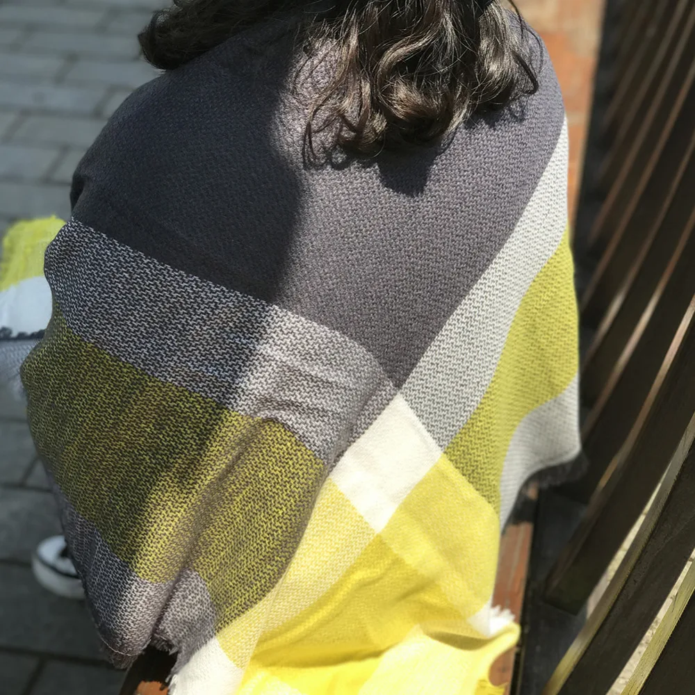 2017 Новый дизайнерский треугольный шарф из акриловой пашмины модная клетчатая