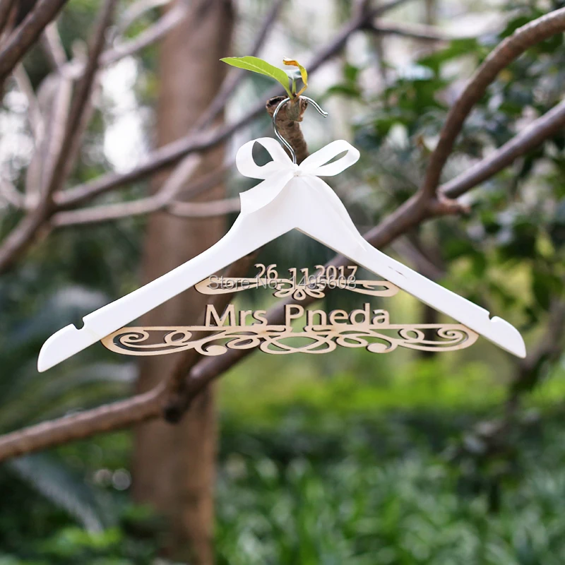 Персонализированная Свадебная Вешалка с датой для невесты индивидуальная