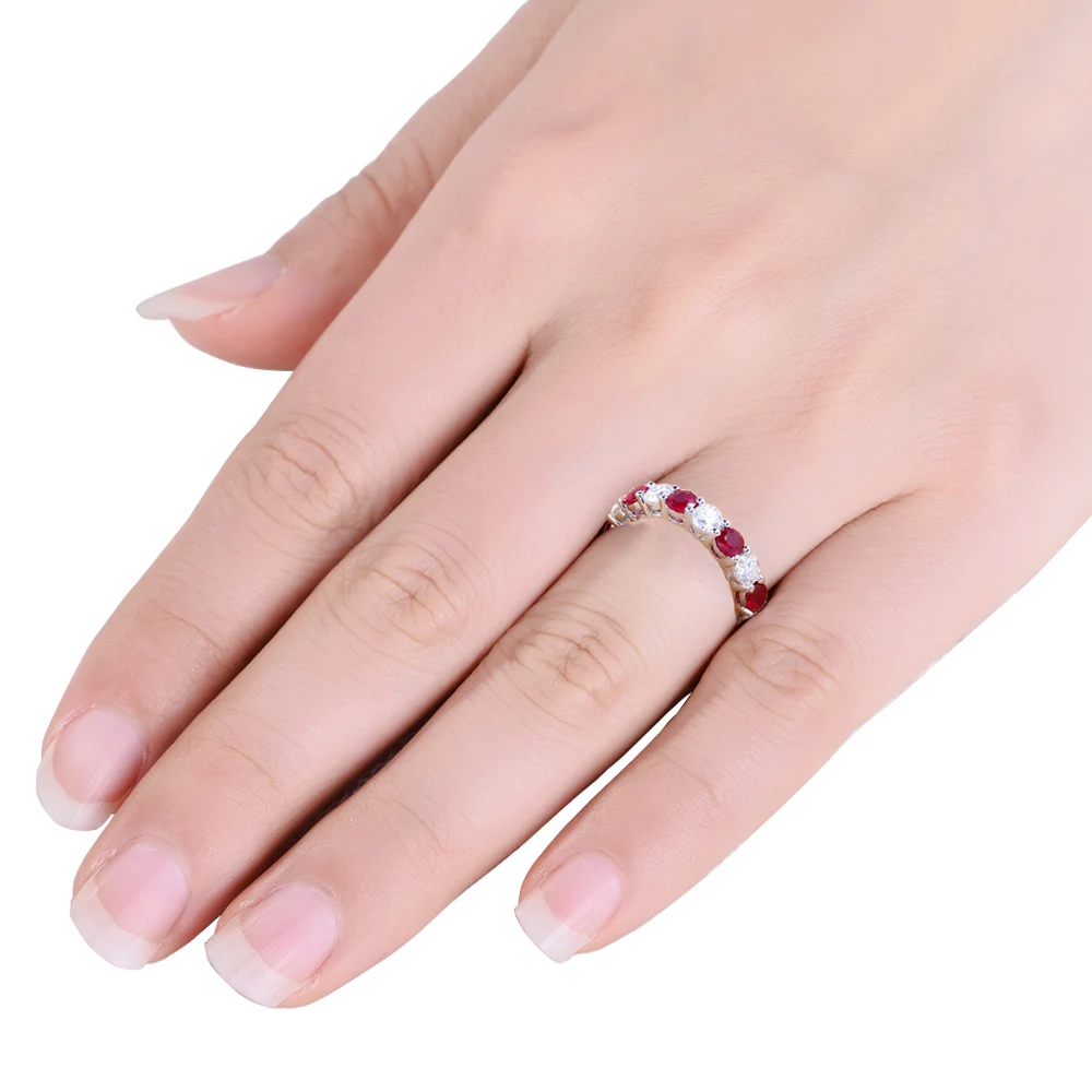 TransGems Роскошные 14 К белого золота Лаборатория Grown Moissanite и натуральный сапфир рубин полный Вечность Обручальное для женщин