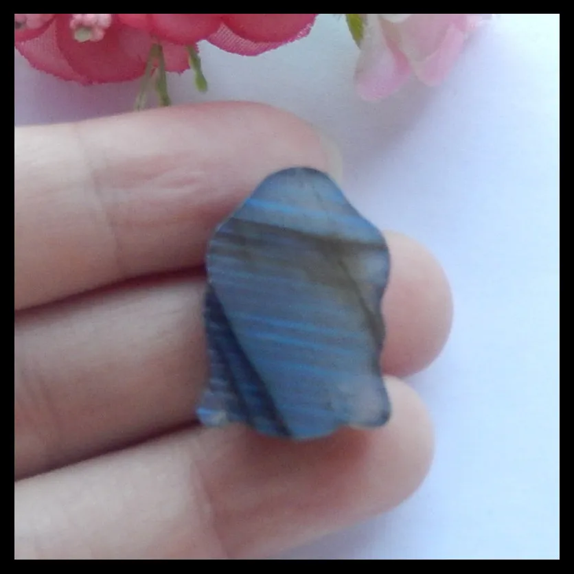 

Carved Labradorite Buddha Head Pendant Cabochon,23x16x7mm,4.4g