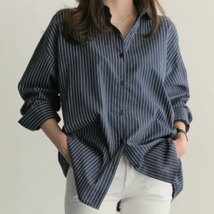 Полосатая рубашка средней длины, женская одежда для весны и осени 2019, дикая Свободная Повседневная рубашка в Вертикальную Полоску большого размера с длинными рукавами