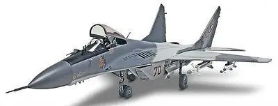 Revell МОДЕЛЬ 1/48 КРУПНОМАСШТАБНЫЕ военные модели #85-5865 Миг-29 Fulcrum пластиковая модель