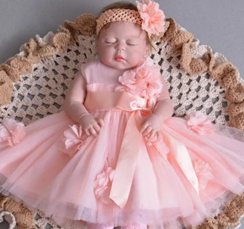 Doll with Dress 55 см полностью силиконовая кукла реборн Спящая кукла игрушки винил новорожденный живой Bebe с платье принцессы Играть Дом перед сном классическая игрушка - Цвет: Doll with Dress