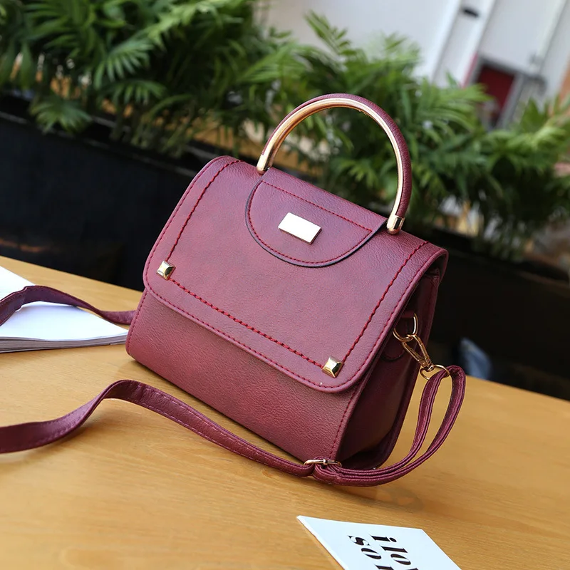 2018 New Small Square Bag Korean Version of The Character Solid Color Women's Metal Shoulder WH116 | Багаж и сумки