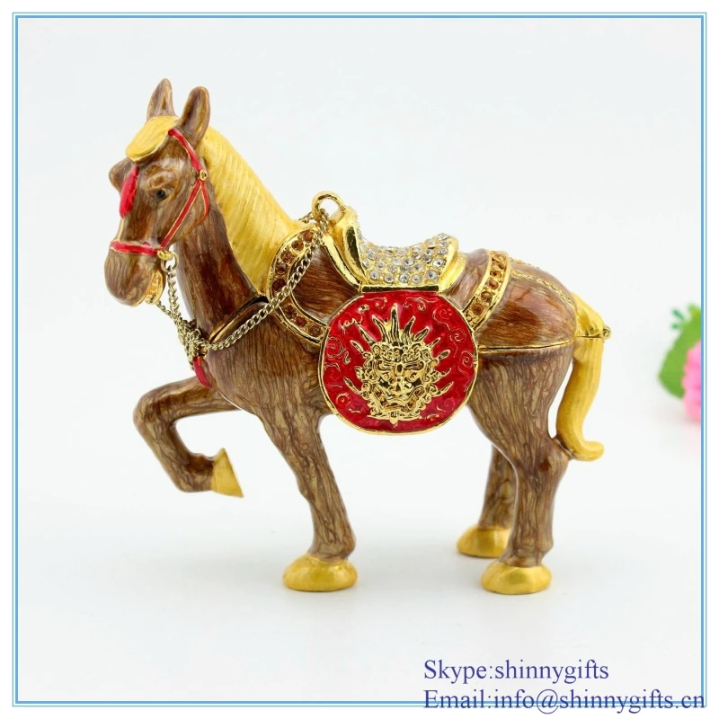 

Коробка для хранения ювелирных изделий, в форме лошади