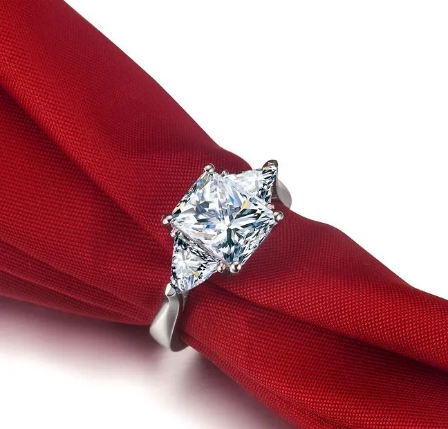 Кольцо из 18 каратного белого золота с тремя камнями 3 карата|ring designs diamond|ring in the