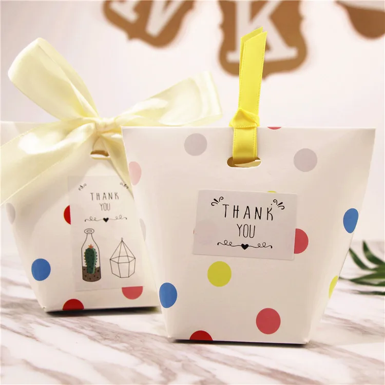 

50pcs Colorful Dots pattern flower Candy Box ,paper gift bag,gift wrapping
