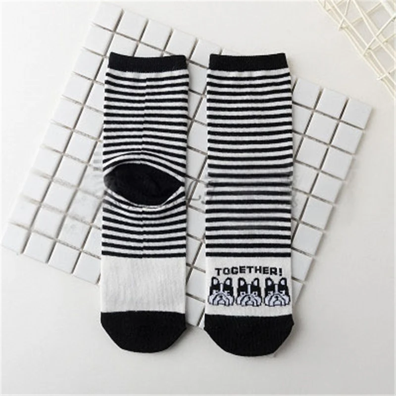 

[EIOISAPRA] Cartoon Animals Cute Candy Colors Striped Cotton Casual Women Girls Warm Short Socks Comfortable Female Socks Crew
