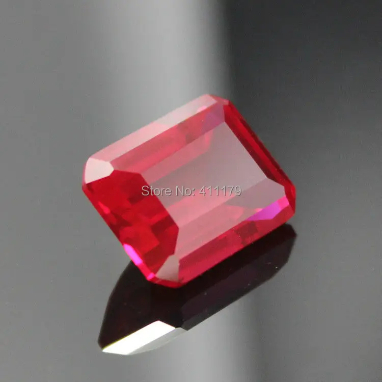 Ограненные красными бриллиантами камни розовые красные качество AAA