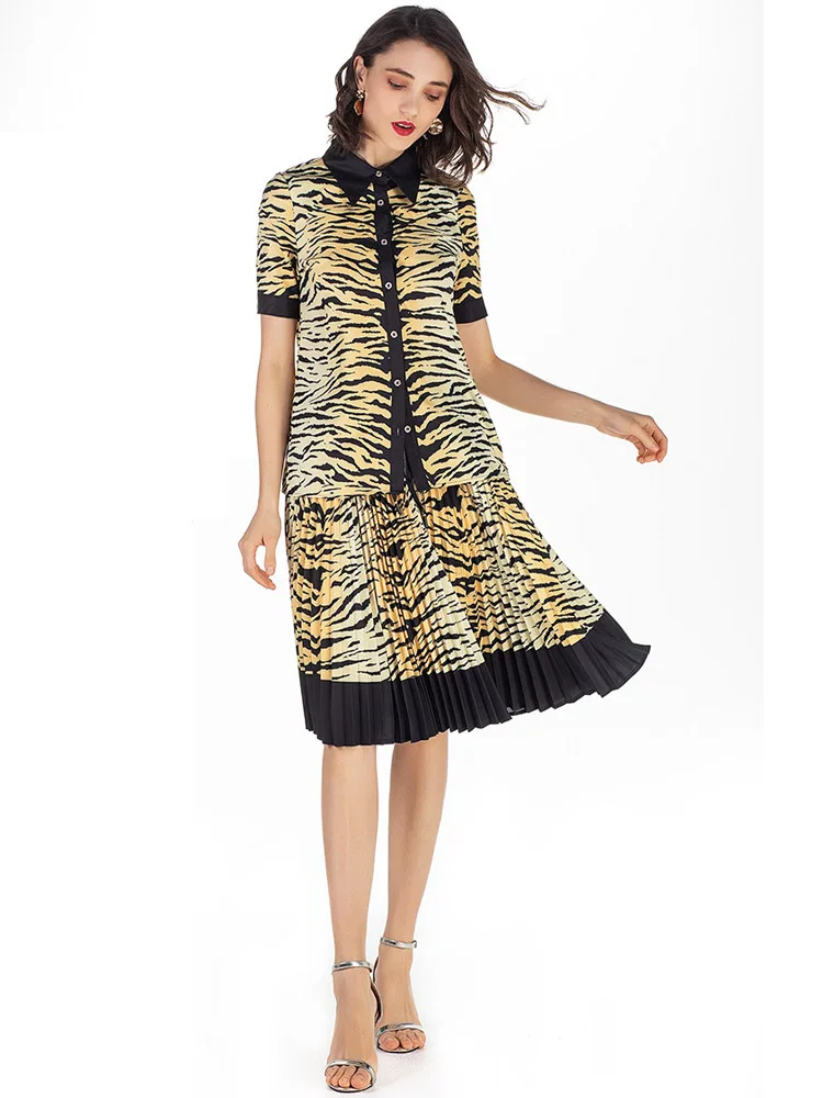 

High Quality 2019 Summer New Designer Women Dress Temperament Leopard Print Lapels Short Sleeve Big Swing Pleated Female Dresses