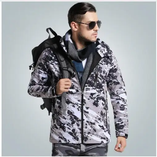 

Men's Outdoor Hiking Skiing Softshell Jacket Men Autumn Winter Windproof Thermal Camouflage Coat Trekking Hunting Windbreaker