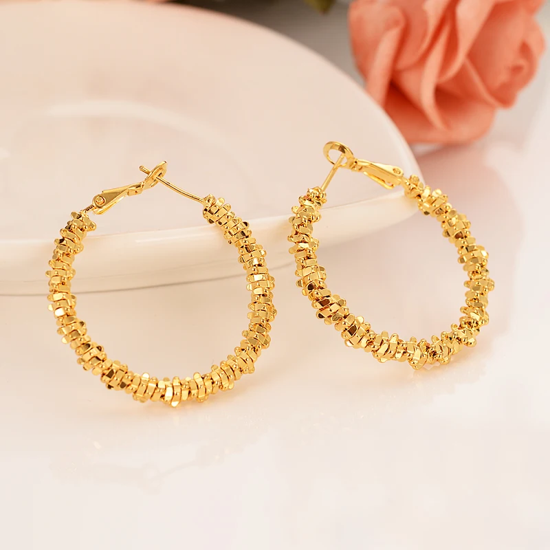 

Bangrui Fashion Jewelry Womens Girls Gold Color Small Little Hoop Huggie Earings Vintage Openwork Flower Earrings For Mens Boys