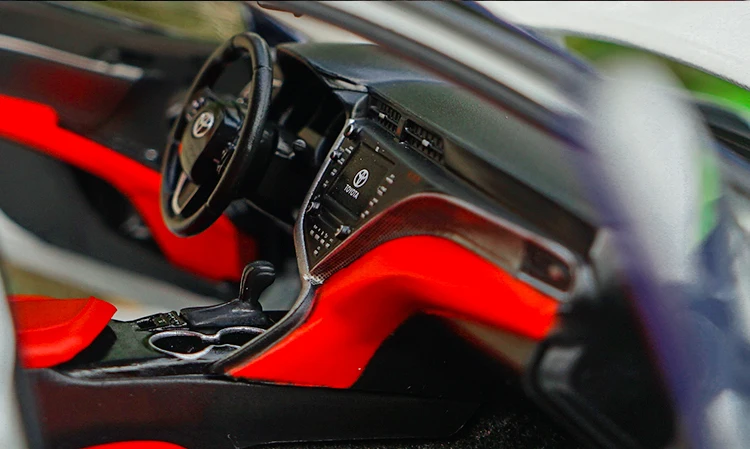 Изысканный 1:18 Toyota восьмого поколения Camry спортивная версия модели сплава автомобиля, коллекционная машинка Модель украшения